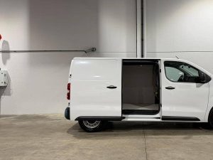 Drzwi boczne przestrzeni ładunkowej — Citroën E-JUMPY L2 50 kWh 230km WLTP z 2024 roku
