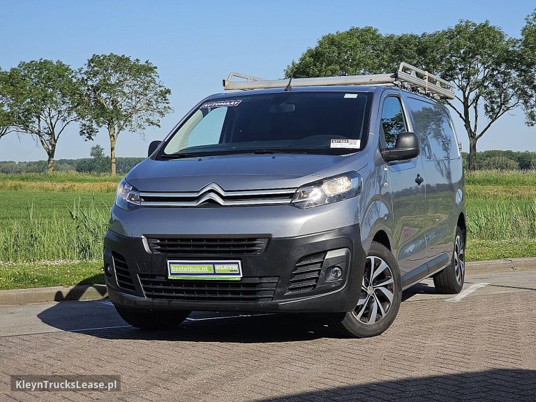 Citroën JUMPY 2.0HDI 122PK Airco Trekhaak z 2020 roku, blaszak z zagranicy — przód pojazdu
