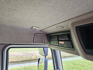 Wyposażenie specjalne wnętrza — DAF LF 180 TIJHOF NEW FLY OVER z 2018 roku