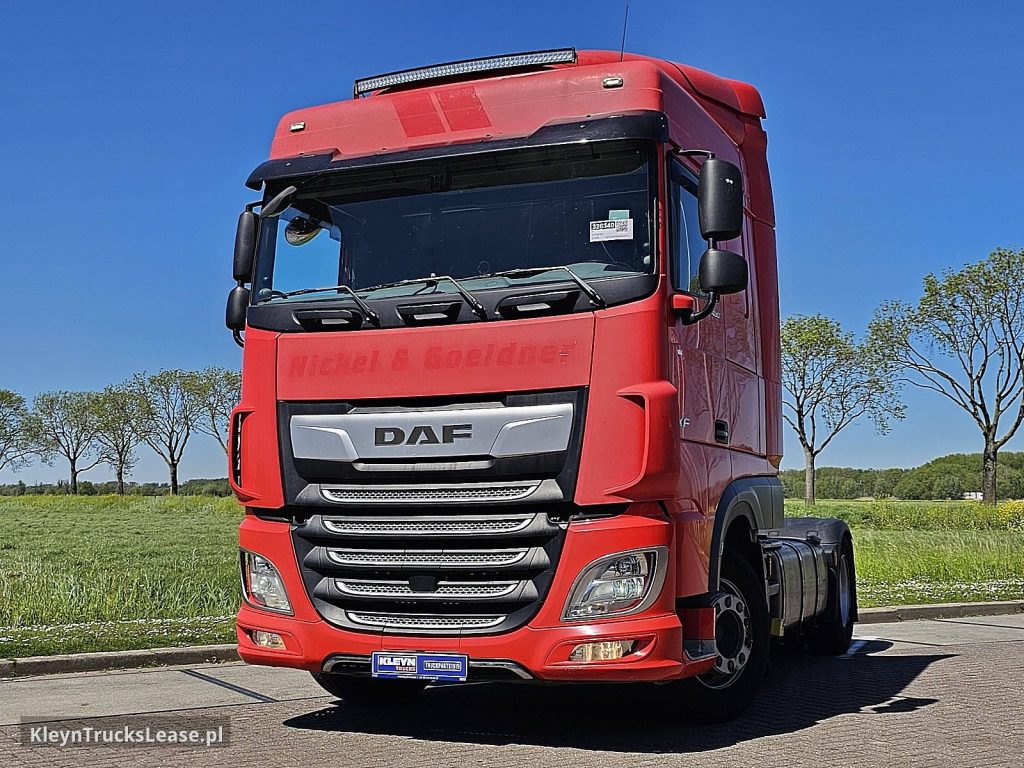 DAF XF 480 z 2018 roku, ciągnik siodłowy z zagranicy — przód pojazdu