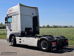 Strona kierowcy z tyłu — DAF XF 480 z 2020 roku