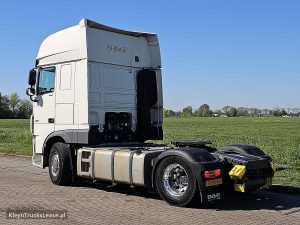 Strona kierowcy z tyłu — DAF XF 480 z 2021 roku