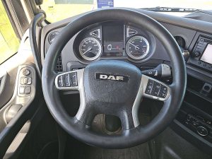 Wyposażenie specjalne wnętrza, ujęcie 3 — DAF XF 480 6X2 FAN WB530 z 2018 roku