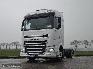 Przód pojazdu — DAF XF 480 6X2 FAR INTARDER z 2023 roku