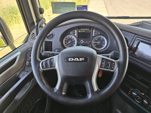 Wyposażenie specjalne wnętrza, ujęcie 2 — DAF XF 480 FAR CLEAN MANUAL z 2021 roku