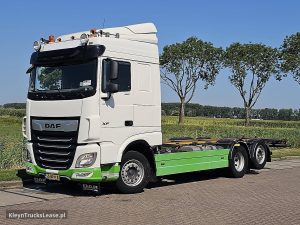 Strona kierowcy z przodu — DAF XF 480 FAR CLEAN MANUAL z 2021 roku