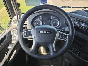 Wyposażenie specjalne wnętrza, ujęcie 2 — DAF XF 480 SSC SKIRTS z 2019 roku
