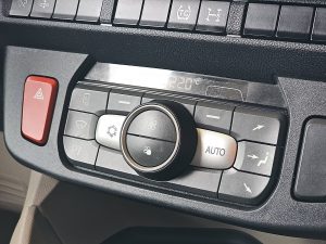 Wyposażenie specjalne wnętrza, ujęcie 3 — DAF XG 480 z 2023 roku