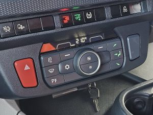 Wyposażenie specjalne wnętrza, ujęcie 4 — DAF XG 480 6X2 INTARDER WB 505 z 2022 roku