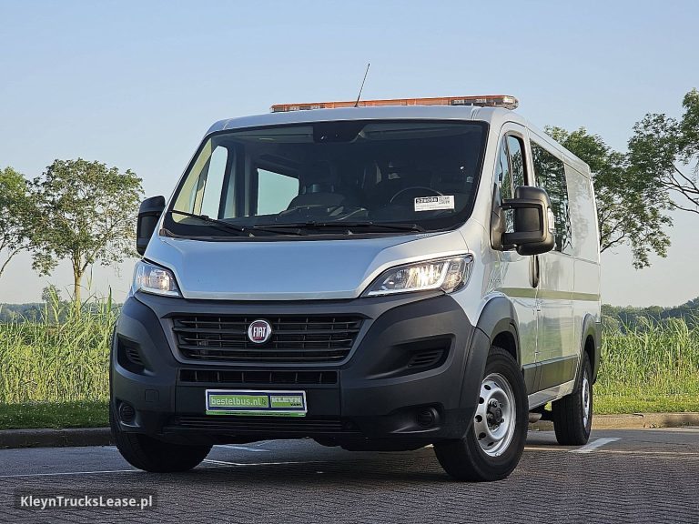 Fiat DUCATO 35 2.3 DC clima EURO6 z 2020 roku, blaszak z zagranicy — przód pojazdu