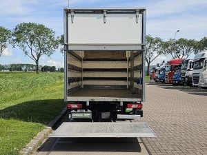 Przestrzeń ładunkowa — Ford TRANSIT 2.0 Bakwagen Laadklep! z 2022 roku
