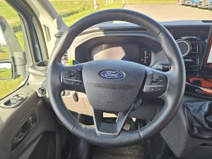 Wyposażenie specjalne wnętrza — Ford TRANSIT 2.0 L2H3 Xenon CarPlay! z 2024 roku