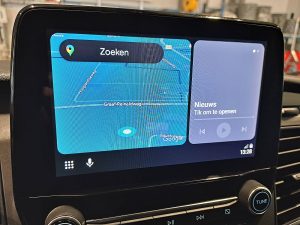 Ekran z Apple CarPlay — Ford TRANSIT 2.0 L3H2 170Pk Navi AC! z 2021 roku