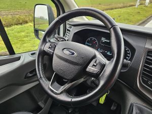 Wyposażenie specjalne wnętrza — Ford TRANSIT 2.0 L3H2 170Pk Navi AC! z 2021 roku