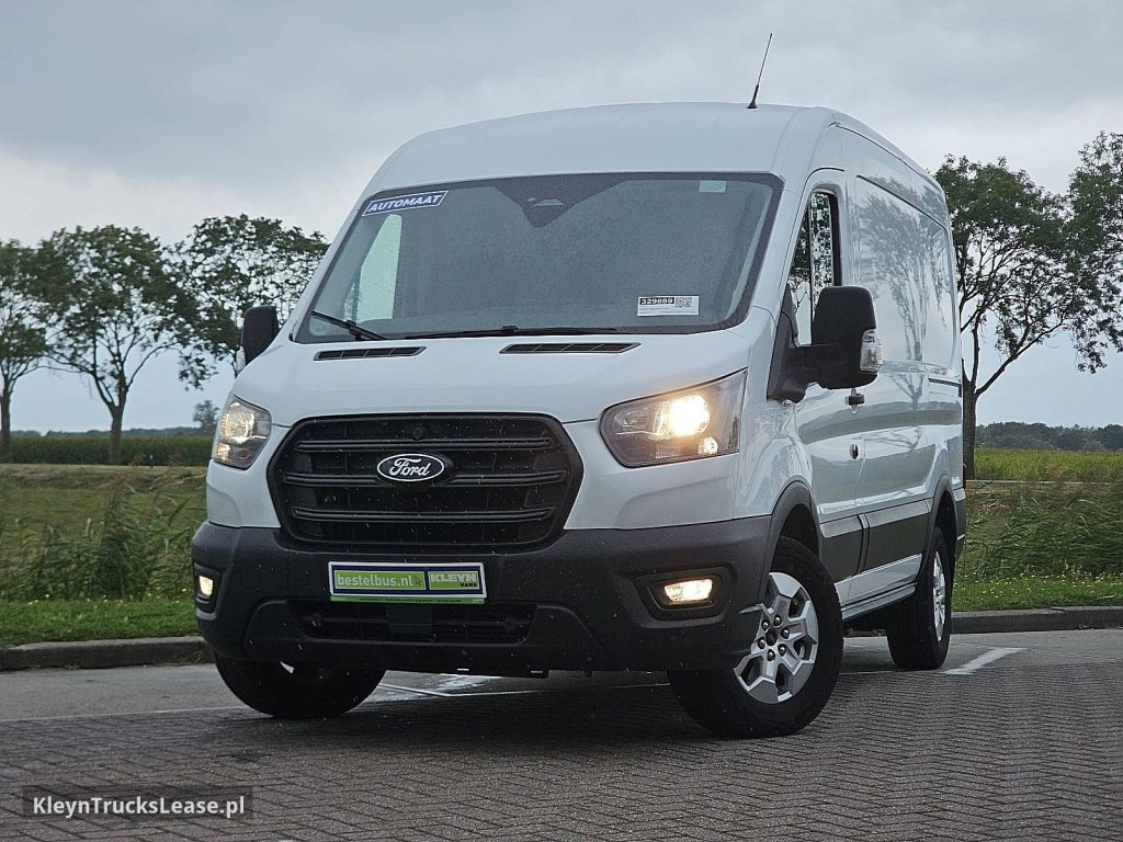 Ford TRANSIT 350 ac automaat EURO6 z 2024 roku, blaszak z zagranicy — przód pojazdu