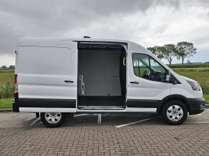 Drzwi boczne przestrzeni ładunkowej — Ford TRANSIT 350 ac automaat EURO6 z 2024 roku