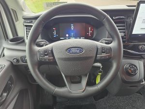 Wyposażenie specjalne wnętrza — Ford TRANSIT 350 ac automaat EURO6 z 2024 roku