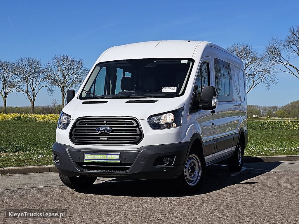 Ford TRANSIT 350 ac dubb cabine EURO6 z 2018 roku, blaszak z zagranicy — przód pojazdu