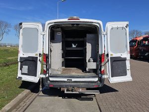 Przestrzeń ładunkowa — Ford TRANSIT 350 ac dubb cabine EURO6 z 2018 roku