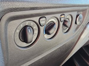 Wyposażenie specjalne wnętrza — Ford TRANSIT 350 ac dubb cabine EURO6 z 2018 roku
