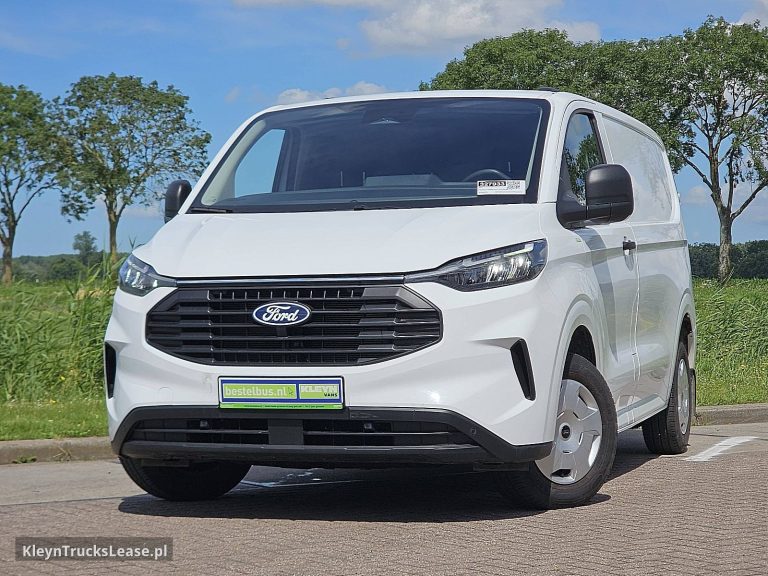Ford TRANSIT CUSTOM 2.0 L1H1 BPM-Vrij TREND! z 2024 roku, blaszak z zagranicy — przód pojazdu