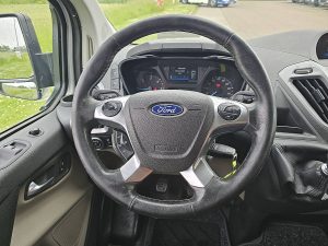 Wyposażenie specjalne wnętrza, ujęcie 2 — Ford TRANSIT CUSTOM dubbel cabine EURO6 z 2017 roku