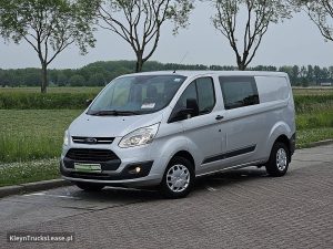 Strona kierowcy z przodu — Ford TRANSIT CUSTOM dubbel cabine EURO6 z 2017 roku