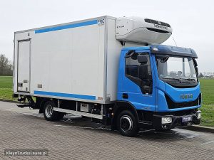 Strona pasażera z przodu — Iveco 75E18 EUROCARGO ATP z 2018 roku