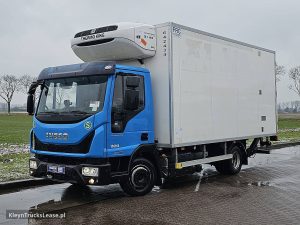 Strona kierowcy z przodu — Iveco 75E18 EUROCARGO THERMOKING LIFT A/C z 2018 roku