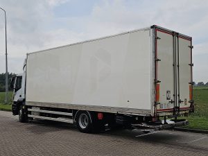 Strona kierowcy z tyłu — Iveco AD190S42 STRALIS z 2018 roku