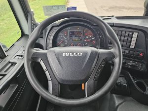 Wyposażenie specjalne wnętrza — Iveco AD190S42 STRALIS z 2018 roku