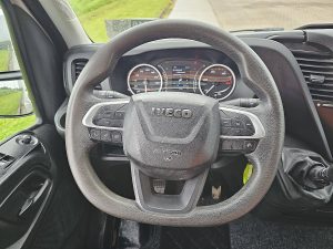 Wyposażenie specjalne wnętrza, ujęcie 2 — Iveco DAILY 35C14 Kipper Kist AC Euro6 z 2021 roku