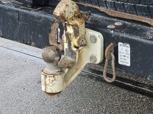 Hak holowniczy — Iveco DAILY 35C14 Kipper Kist AC Euro6 z 2021 roku