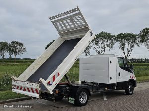 Strona pasażera z tyłu — Iveco DAILY 35C14 Kipper Kist AC Euro6 z 2021 roku