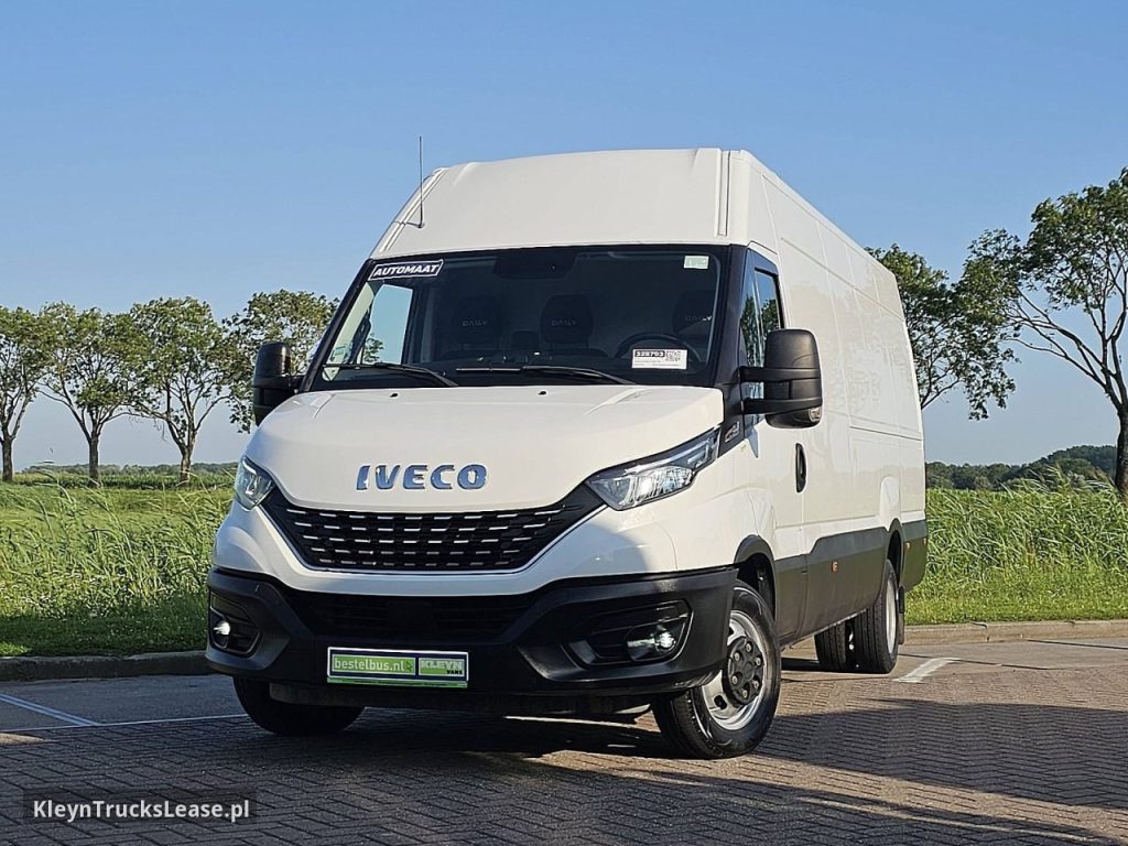 Iveco DAILY 35C18 ac automaat EURO6 z 2021 roku, blaszak z zagranicy — przód pojazdu