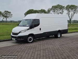 Strona kierowcy z przodu — Iveco DAILY 35C18 ac automaat EURO6 z 2022 roku