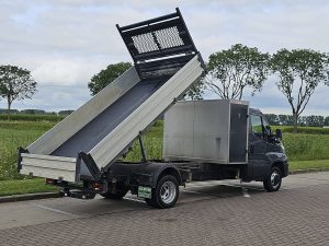 Strona pasażera z tyłu — Iveco DAILY 35C18 ac automaat EURO6 z 2022 roku