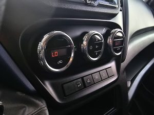 Wyposażenie specjalne wnętrza — Iveco DAILY 35S14       Bakwagen Laadklep! z 2021 roku