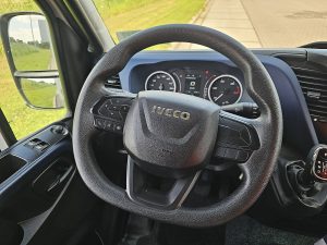 Wyposażenie specjalne wnętrza, ujęcie 2 — Iveco DAILY 35S14       Bakwagen Laadklep! z 2021 roku