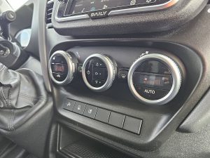 Wyposażenie specjalne wnętrza — Iveco DAILY 35S18 ac automaat EURO6 z 2022 roku