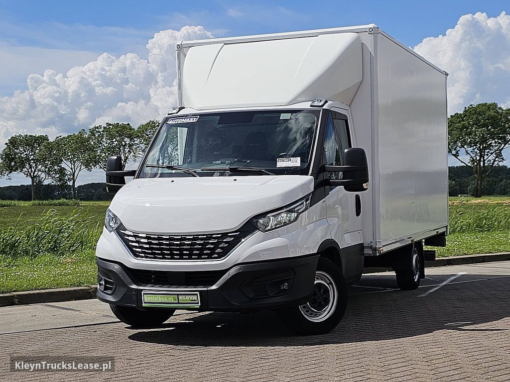 Iveco DAILY 35S18 Bakwagen Laadklep! z 2021 roku, kontener z zagranicy — przód pojazdu