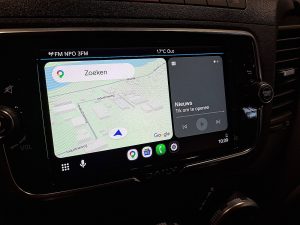 Ekran z Apple CarPlay — Iveco DAILY 35S18 L4H2 3.0 Aut. 176pk! z 2023 roku