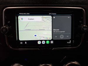 Ekran z Apple CarPlay — Iveco DAILY 35S18 L4H2 3.0 Aut. 176pk z 2023 roku