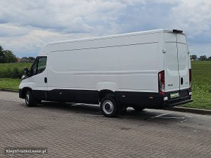 Strona kierowcy z tyłu — Iveco DAILY 35S18 L4H2 3.0 Aut. 176pk! z 2023 roku