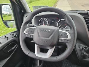 Wyposażenie specjalne wnętrza — Iveco DAILY 35S18 L4H2 3.0 Aut. 176pk! z 2023 roku