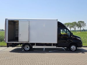 Drzwi boczne przestrzeni ładunkowej — Iveco DAILY 40C18 3.0ltr ac aut EURO6 z 2024 roku