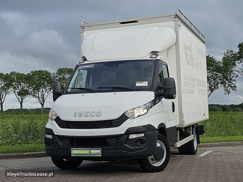 Iveco DAILY 50C17 3.0Ltr 170Pk Autom! z 2015 roku, kontener z zagranicy — przód pojazdu