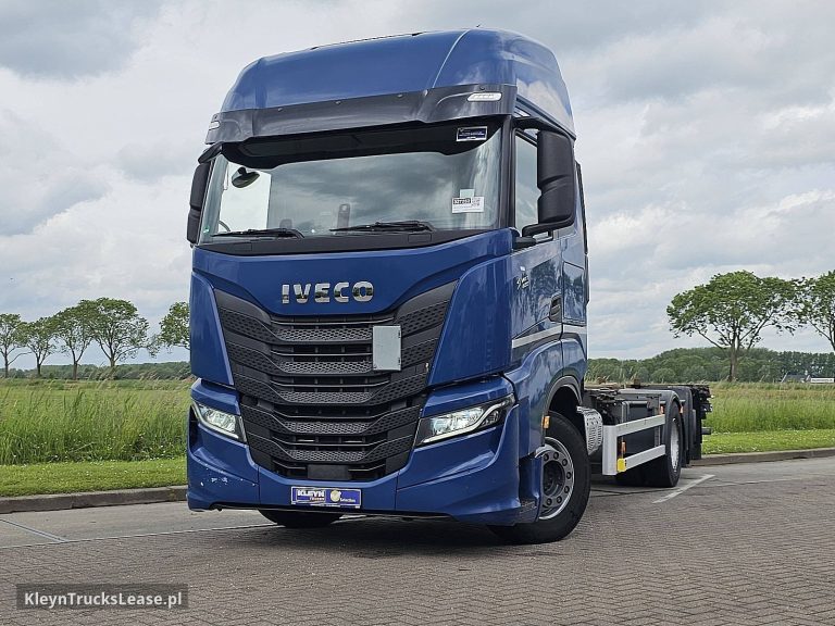 Iveco S-WAY AS260S48 6X2 STEER INTARDER z 2021 roku, system BDF z zagranicy — przód pojazdu