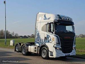 Strona pasażera z przodu — Iveco S-WAY AS260S57 570 6X2 INTARDER z 2021 roku