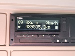 Licznik przebiegu — Iveco S-WAY AS260S57 570 6X2 INTARDER z 2021 roku